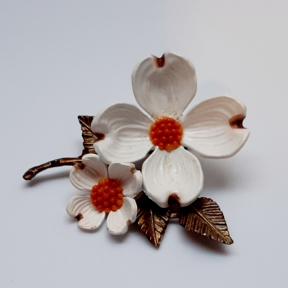Large Vintage Dogwood Flower Brooch